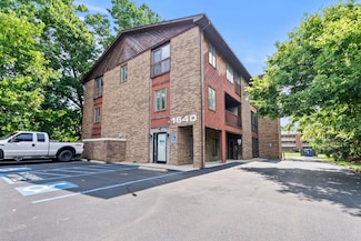 1640 Nicholasville Rd, Lexington, KY 40503