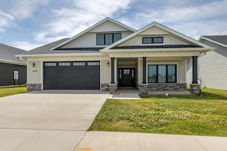 4475 Ewing Dr, Dubuque, IA 52002