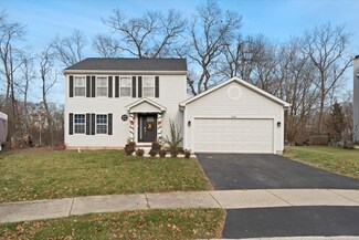 8610 Sycamore Ct, Fox Lake, IL 60020