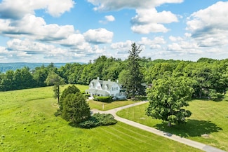 238 White Oaks Rd, Laconia, NH 03246