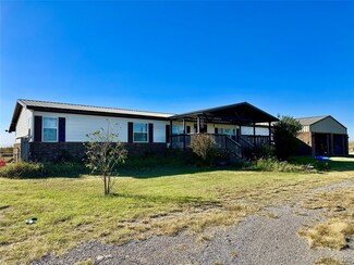 17959 County Road Ns 242, Chattanooga, OK 73528