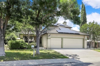 900 Woodsong Ln, Brentwood, CA 94513