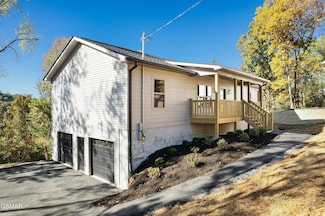 115 Walk In the Trees Dr, New Market, TN 37820