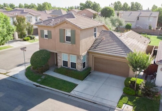 1850 Dupree Ln, Clovis, CA 93619