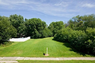 1836 Hamline Ave N, Saint Paul, MN 55113
