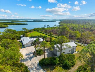 38 Riverfront Dr, Venice, FL 34293