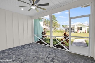 207 Hang Loose Way, Daytona Beach, FL 32124