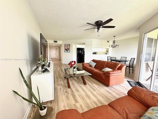 1400 SW 137th Ave Unit 411F, Pembroke Pines, FL 33027