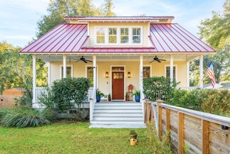 307 4th Ave, Mount Pleasant, SC 29464