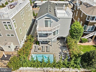 102 E 20th St, Long Beach Township, NJ 08008