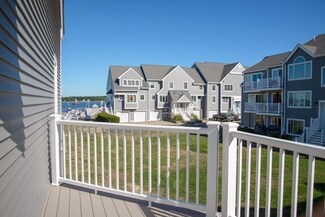 700 Shore Dr Unit 813, Fall River, MA 02721