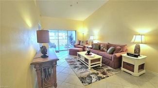 2381 Hidden Lake Ct Unit 8202, Naples, FL 34112