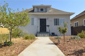 2746 W 14th St, Los Angeles, CA 90006