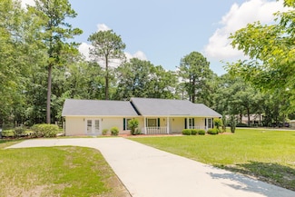 128 W Robin Hill Rd, Americus, GA 31719