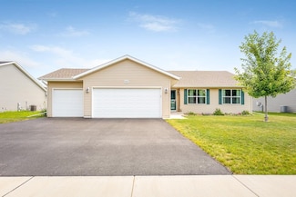 4122 Waters Edge Dr, Belvidere, IL 61008