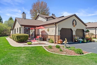 8251 S Legend Dr Unit 32A, Franklin, WI 53132