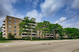 6400 N Cicero Ave Unit 217, Lincolnwood, IL 60712
