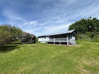 48 Dolly Rd, Heuvelton, NY 13654