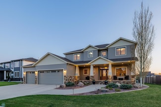 2704 1st St E, West Fargo, ND 58078