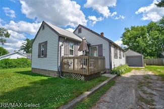 1452 E Mclean Ave, Burton, MI 48529