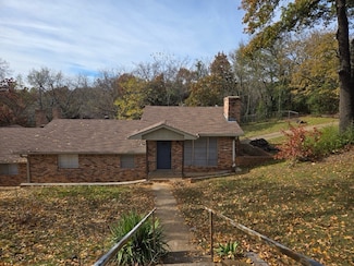 1011 S Perry Ave, Denison, TX 75020