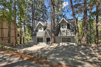 1468 Golden Rule Ln, Lake Arrowhead, CA 92352