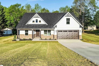 7 Campbell Mill Rd, Travelers Rest, SC 29690