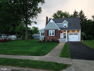 227 Delview Ln, Delanco, NJ 08075
