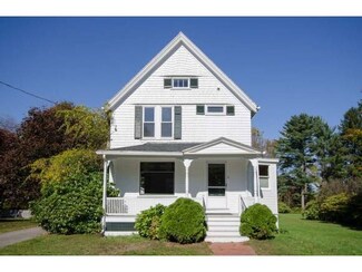 31 Oliver St, New Castle, NH 03854