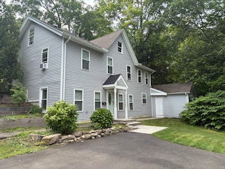 24 Main St, East Hampton, CT 06424