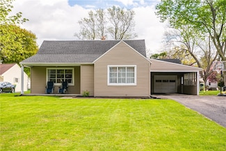 491 Pineview Dr, Webster, NY 14580