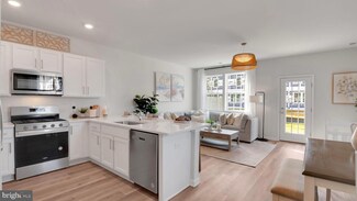 228 Hermosa Dr, Egg Harbor Township, NJ 08234