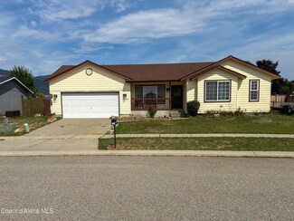 7389 W Robin Rd, Rathdrum, ID 83858