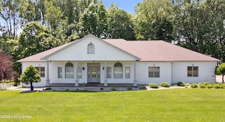 707 Foxfire Rd, Elizabethtown, KY 42701