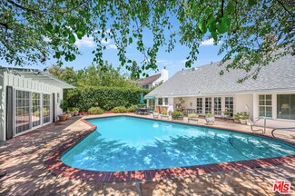 15400 Valley Vista Blvd, Sherman Oaks, CA 91403