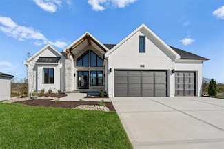 2821 SW Heartland Rd, Lee's Summit, MO 64082