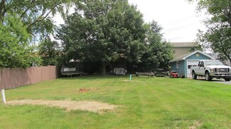 107 Holliston Ave, Portsmouth, RI 02871