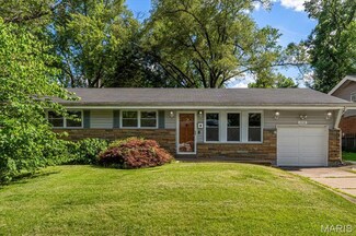 2418 Castle Dr, Saint Louis, MO 63136