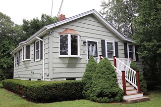 26 Wonderland Ave, Saugus, MA 01906
