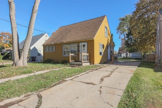 5728 N 57th St, Milwaukee, WI 53218