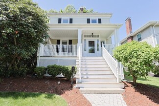 100 Maple St, West Roxbury, MA 02132