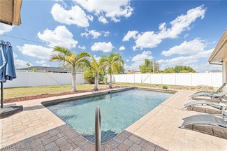 1628 Country Club Blvd, Cape Coral, FL 33990