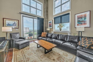 150 Bee St Unit 815, Charleston, SC 29401