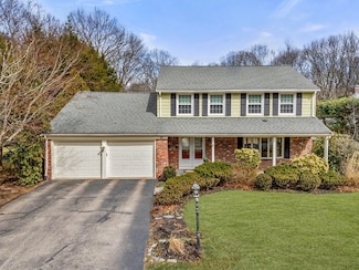 80 Oak Hill Dr, Sharon, MA 02067
