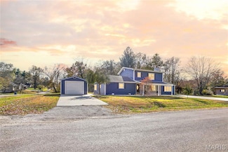 1692 Aloha Dr, Worden, IL 62097