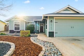 19753 Cottonwood Dr, Cottonwood, CA 96022