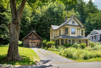77 Grove St, Great Barrington, MA 01230