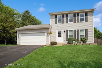 318 Chrisman Dr, Streamwood, IL 60107