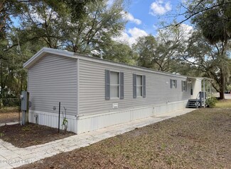 206 Ash St, Interlachen, FL 32148