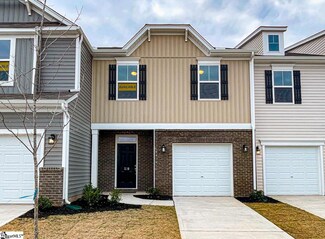 218 Toal Ct, Berea, SC 29611